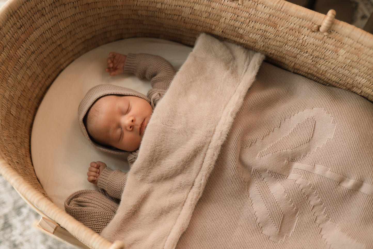 Luxury Knit Fur Blanket - Bow - Mauve