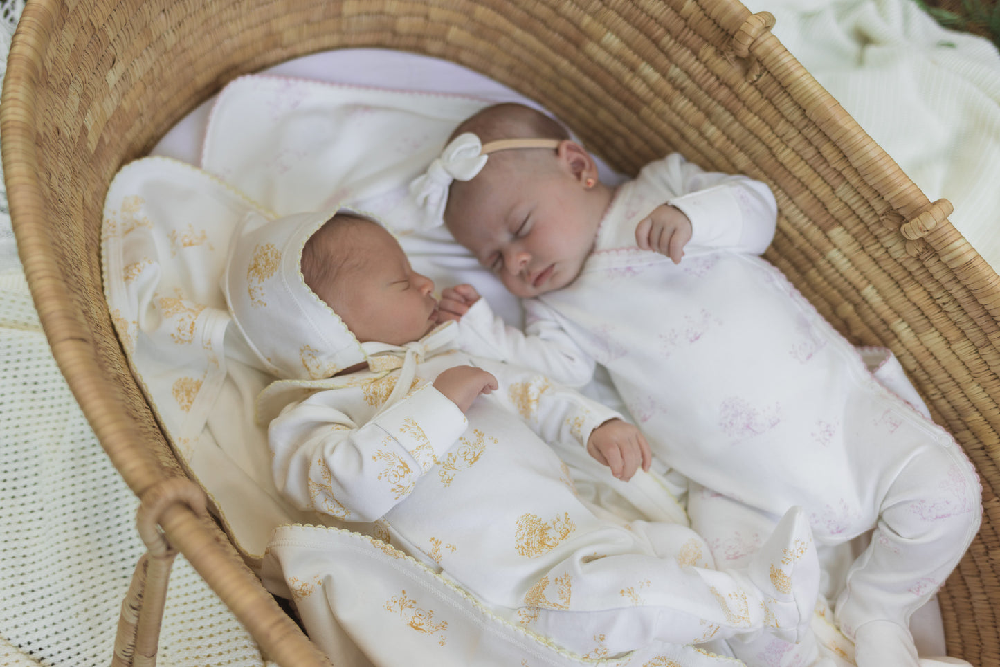 Baby Headband Bow – Toile Print