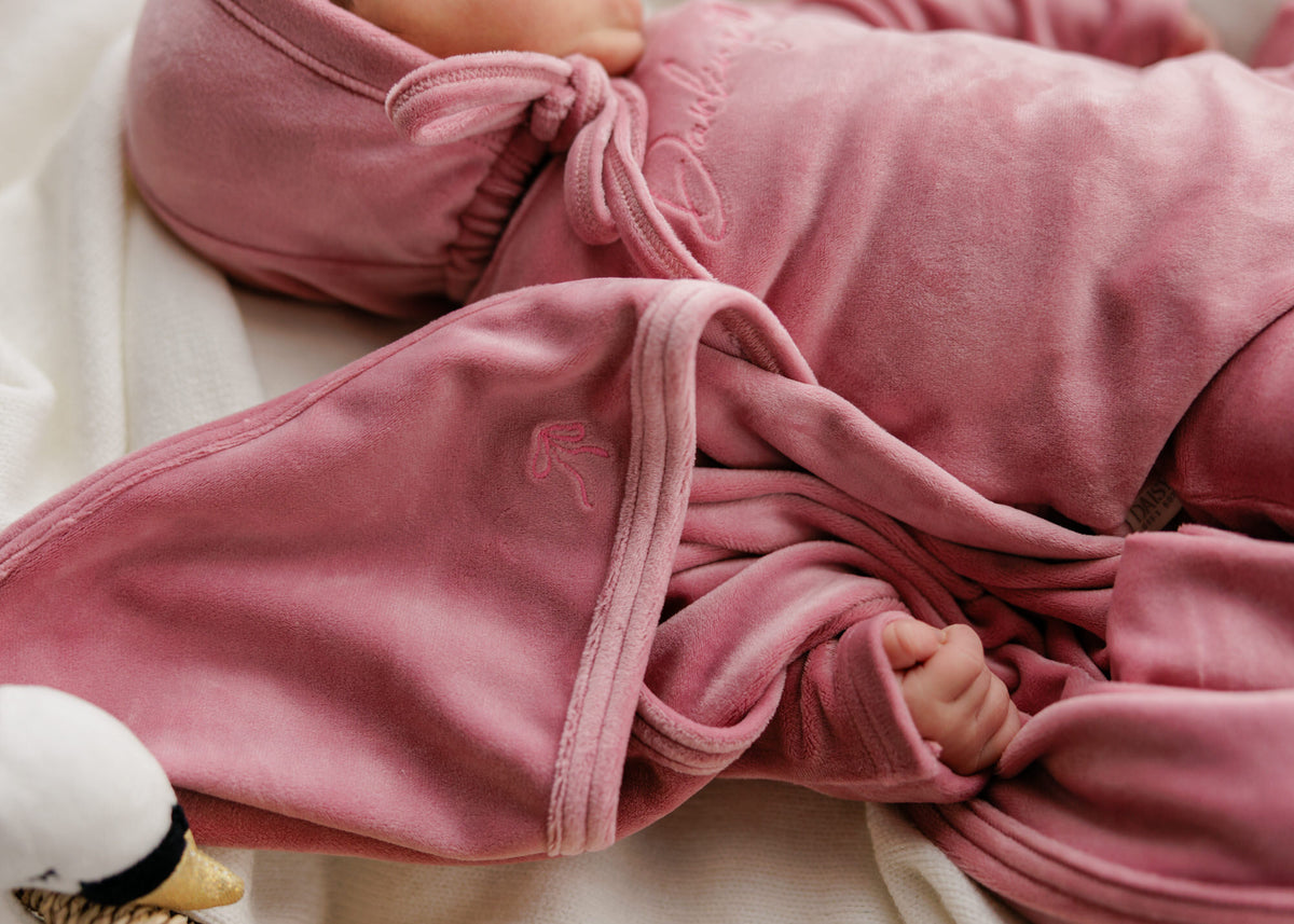 Darling Bow Blanket - Orchid