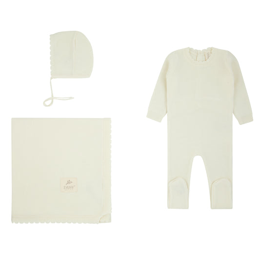 Scalloped Knit Layette Set - Cream
