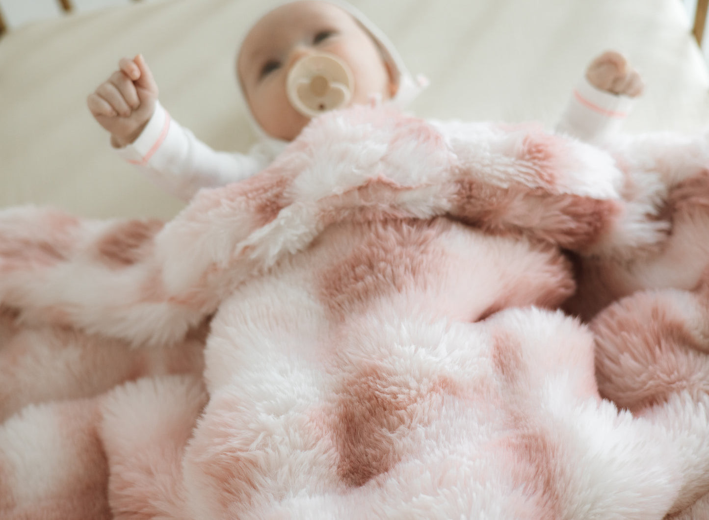 Plush Cloud Blanket - Mauve ombre